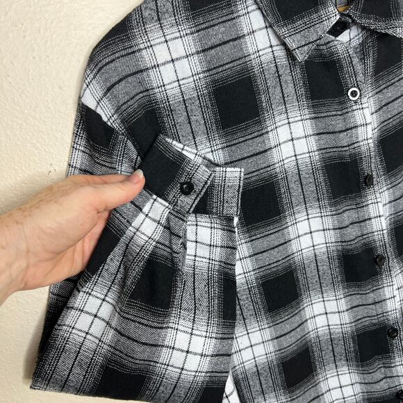 Black and White Plaid Long Sleeve Button Up Small - Picture 3 of 10